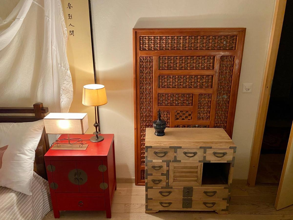 Les 3 Coeurs - Chambres Chez Charmants Habitants Font Exterior foto