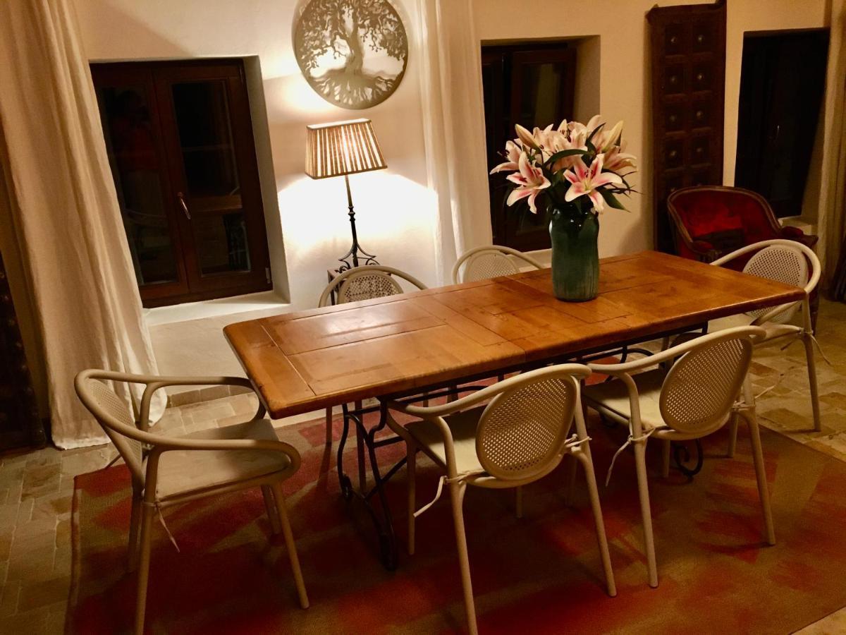 Les 3 Coeurs - Chambres Chez Charmants Habitants Font Exterior foto
